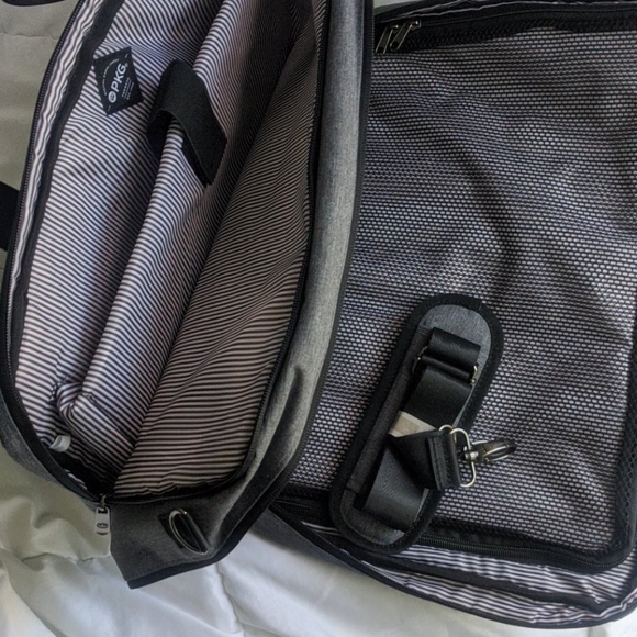 31 L Travel Pack - Shoulder bag - Picture 6 of 8